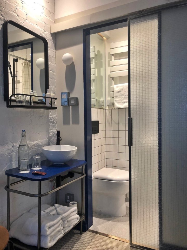 Picture of a shower room
